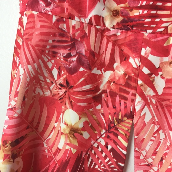 Elliatt Women Tower Dress High Low Fit - Picture 3 of 8